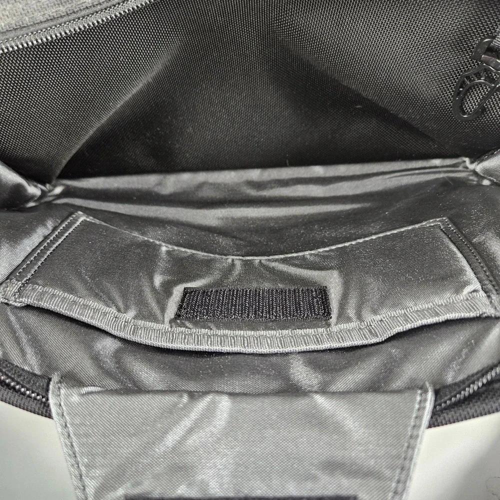 Victorinox Black Ballistic Nylon Briefcase Laptop Messenger Bag 18x11x8